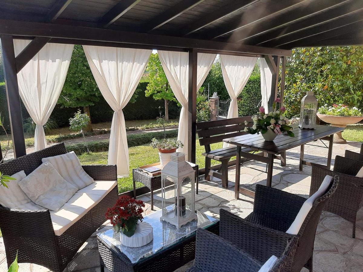 Suite Villa Aurelj Бароло Екстер'єр фото